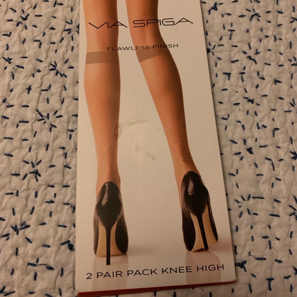 NWT Via Spiga knee high hose black